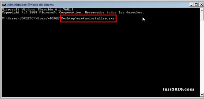 En símbolo de sistema colocar ruta y nombre de archivo
